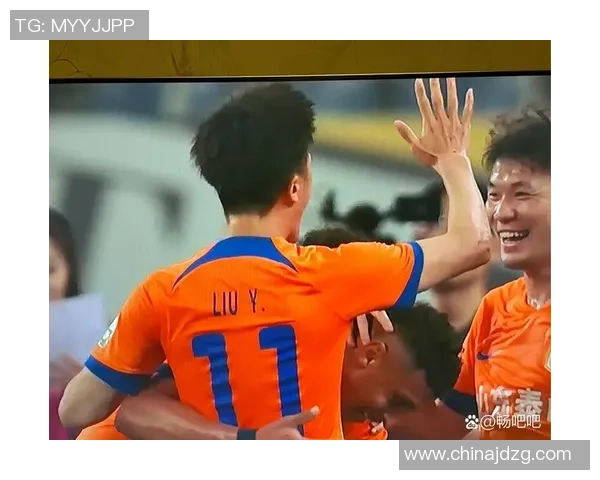 在绿茵场上挥洒汗水我的本领是踢足球的快乐与成长